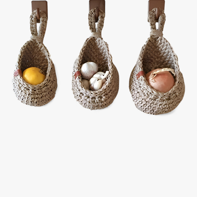 NaturWeave Hængekurv – Rustik og luftig køkkenopbevaring